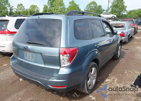 2010 Subaru Forester 2.5X Premium из США, поврежденный, VIN JF2SH6CC1AH722642
